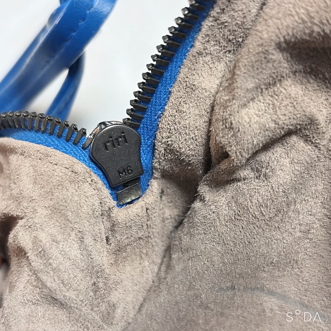 보테가베네타 블루 인트레치아토 크로스백 상품이미지6