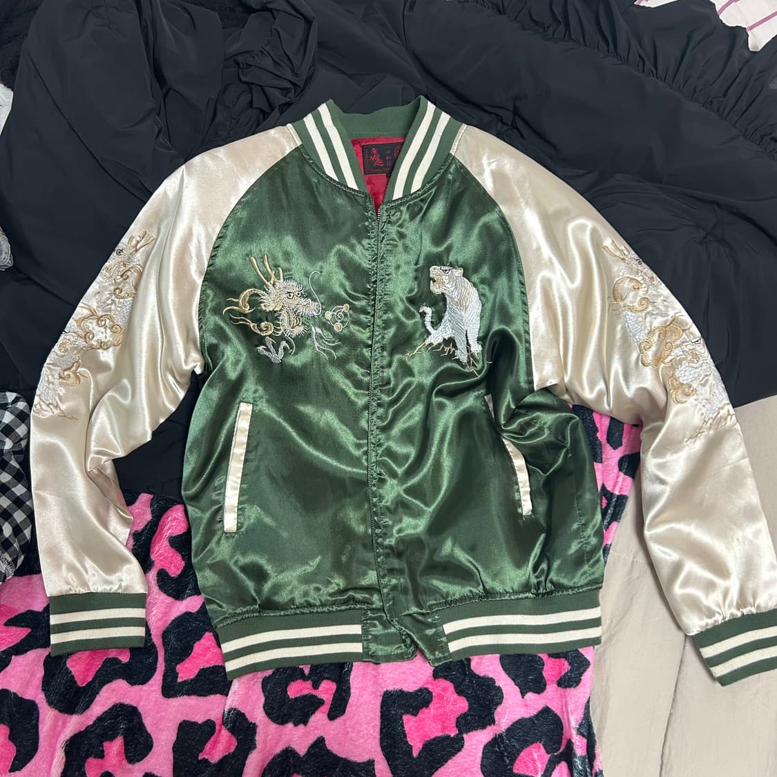 용 자수 스카쟌 상품이미지1