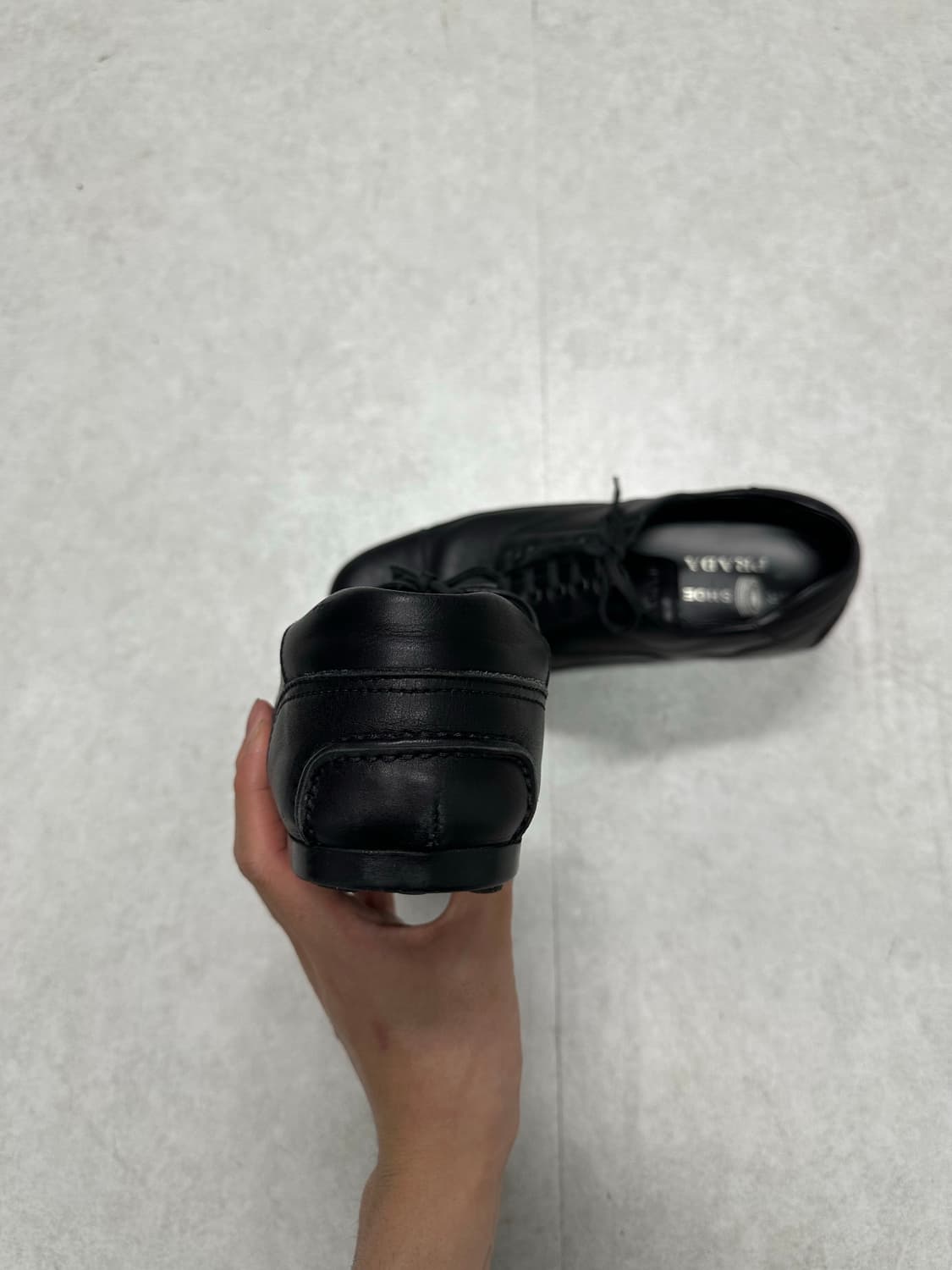 프라다 레더 카슈  상품이미지4