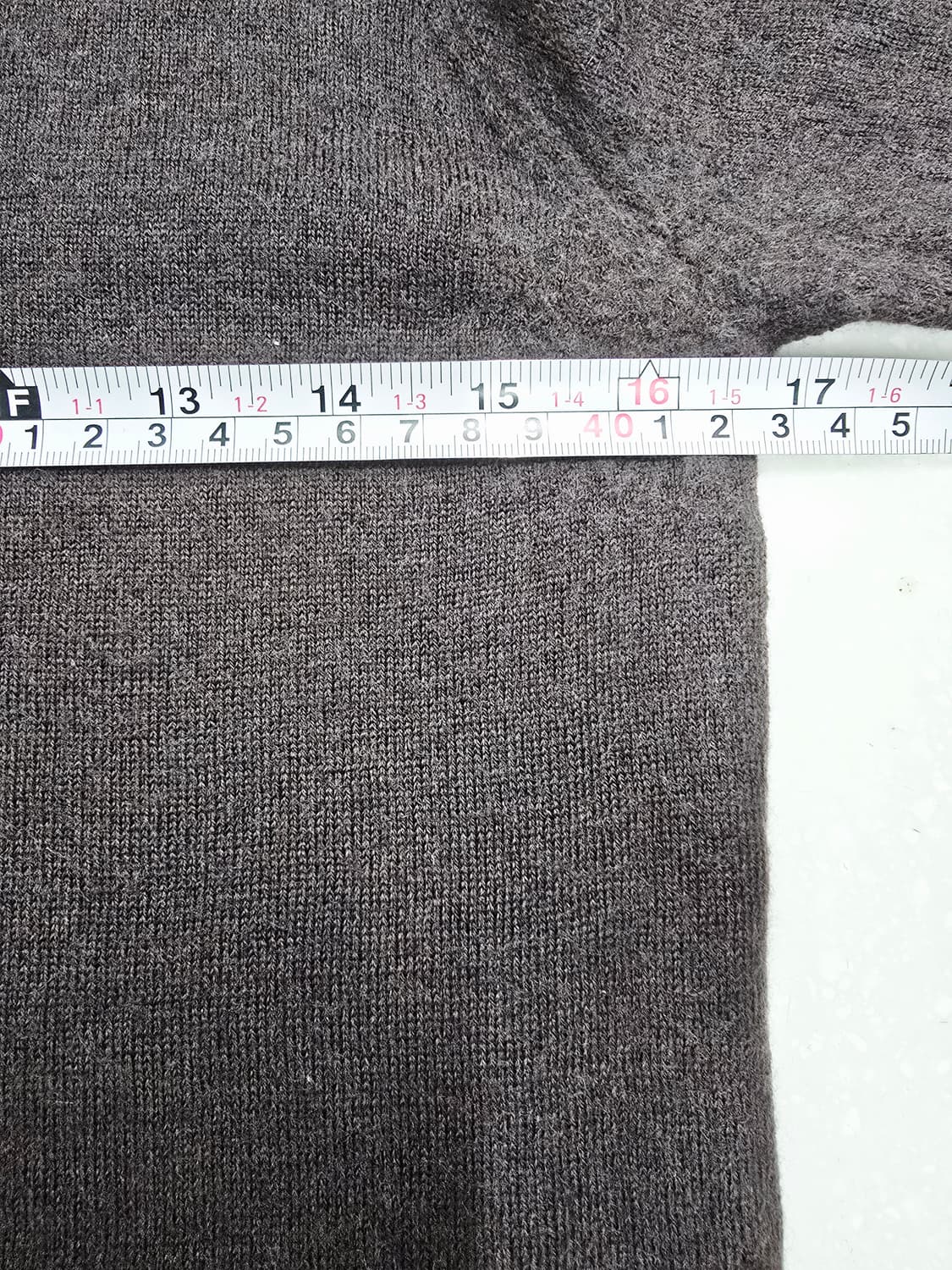 COS 브라운 라운드넥 메리노울 니트 스웨터 상품이미지8