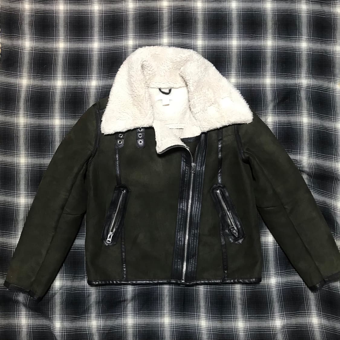 Hnm b-3 카키 무스탕 상품이미지1