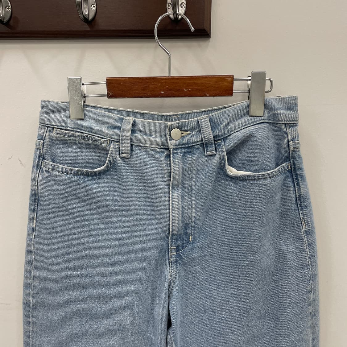 COS 코스 릴렉스핏 하이라이즈 연청 데님 팬츠 상품이미지3