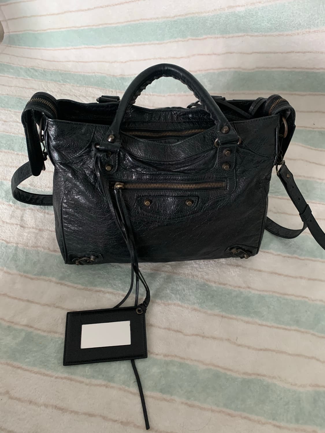 발렌시아가 시티백 블랙 크로스 가능 모터백 정품 상품이미지1