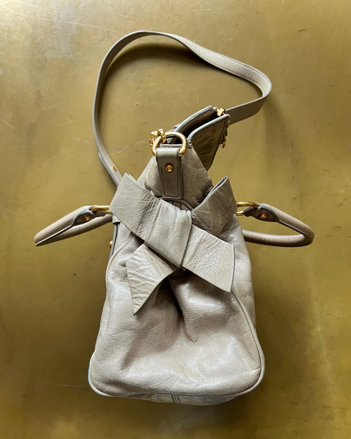 2000s MIU MIU Vitello Shine Ribbon Bag 상품이미지7