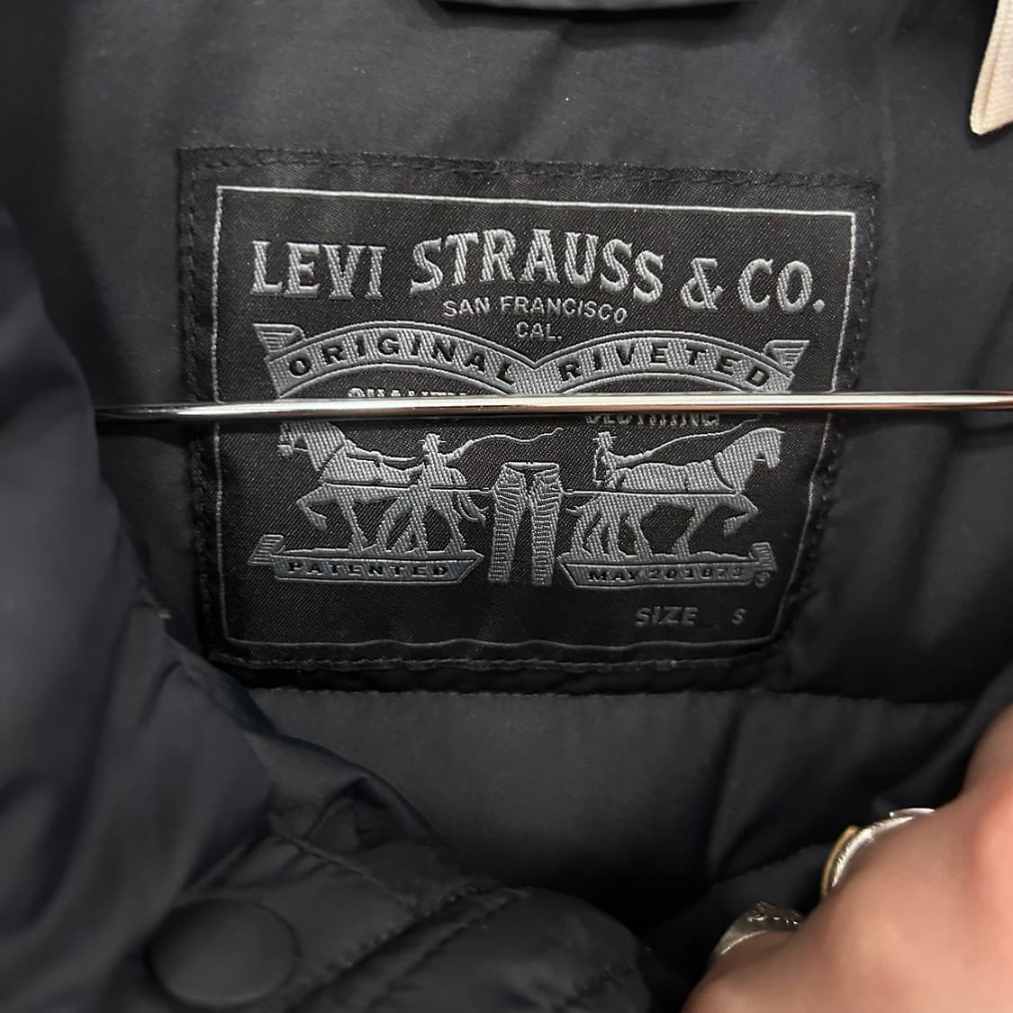 리바이스 레드탭 체스트포켓 푸퍼 퀼팅 자켓 상품이미지3