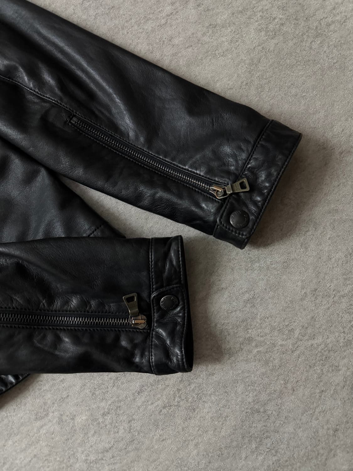 프라다 바이커 레더 자켓 상품이미지7