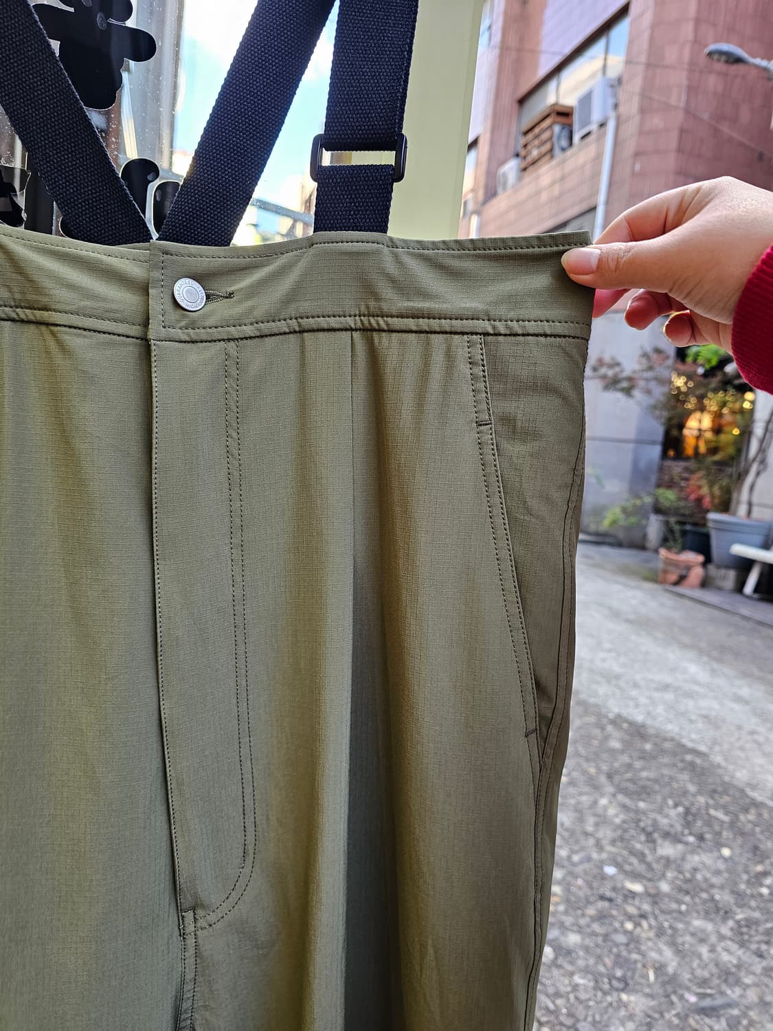 Titicaca 카키 핀턱 오버롤 상품이미지6