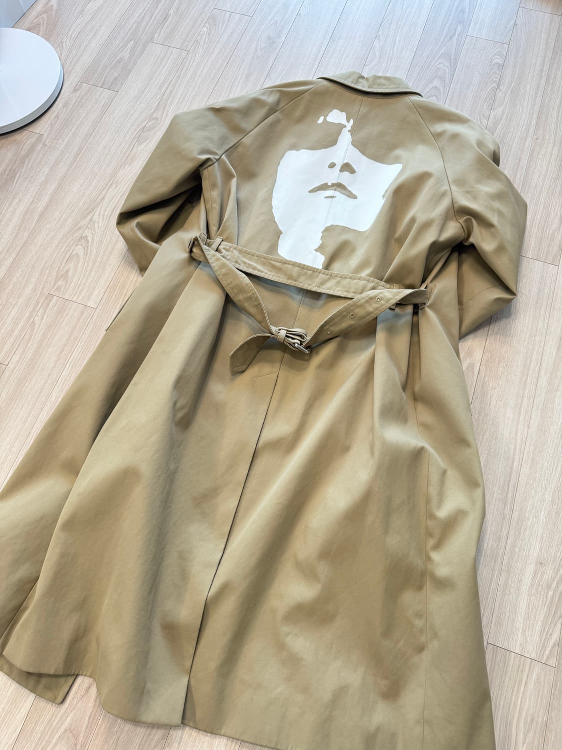 [48] 닐바렛 17fw 그래픽페이스 트렌치코트 상품이미지1