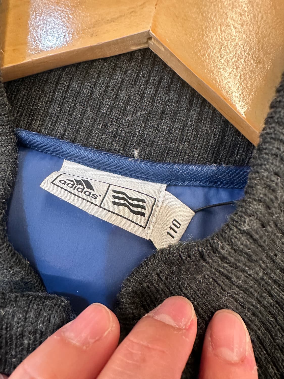 110) 아디다스 니트 슬리브 블루 다운 패딩 점퍼 상품이미지3