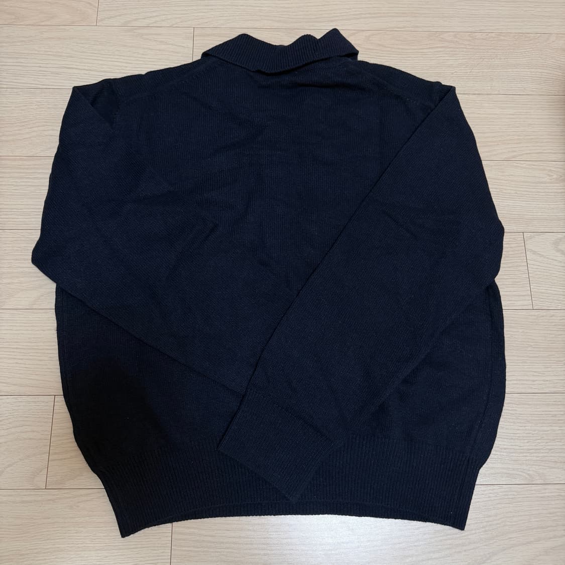 로우클래식 메리노 캐시미어 오픈 카라티 (네이비) 상품이미지3