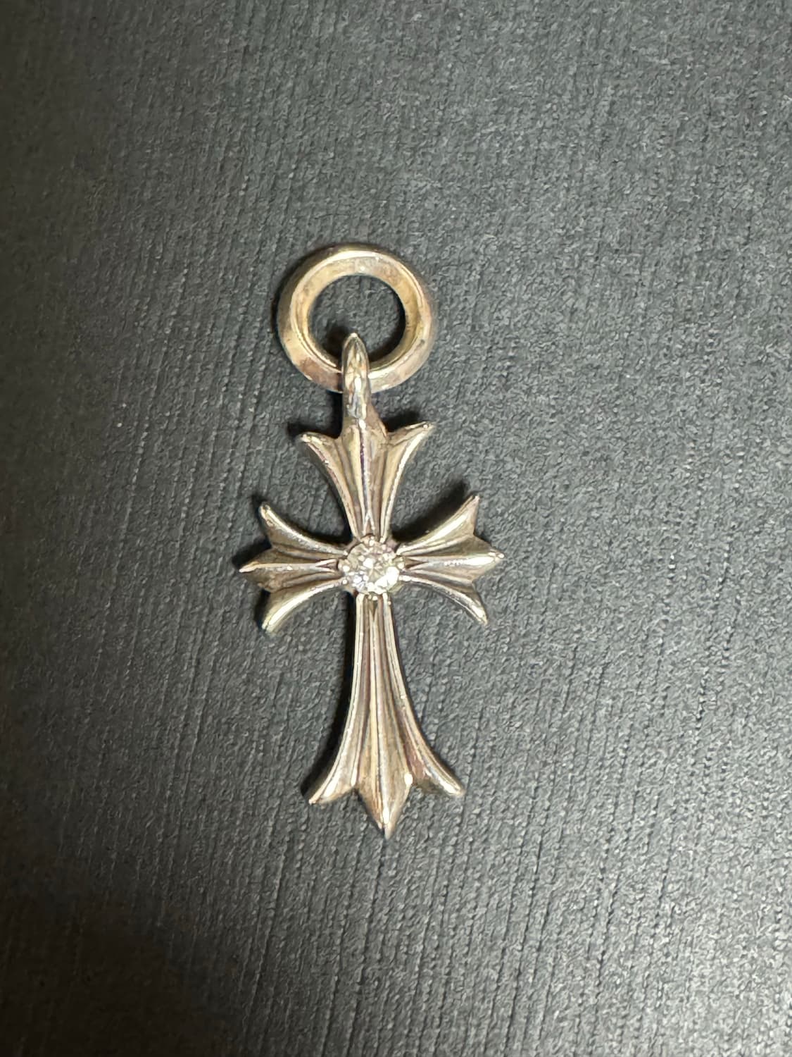 크롬하츠 타이니 크로스 참 1p 다이아 상품이미지3