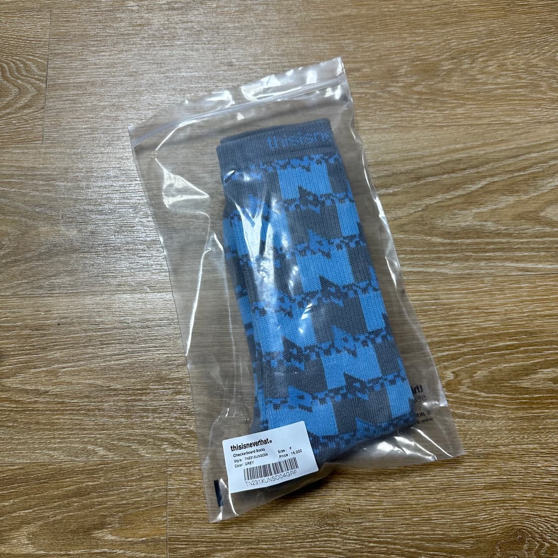 새상품 디스이즈네버댓 체커보드 양말 그레이 상품이미지1