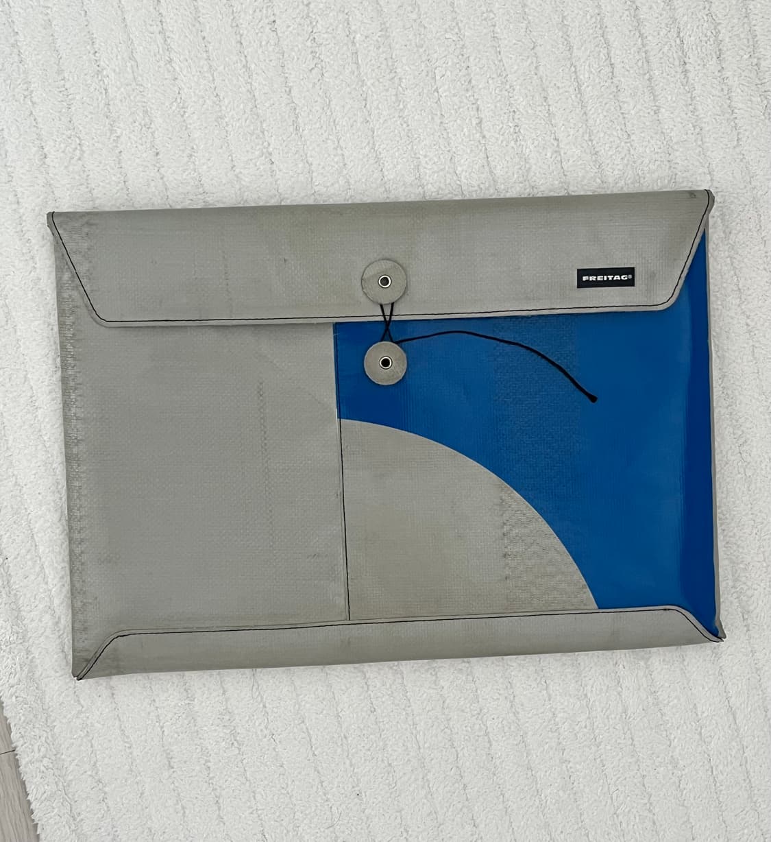 프라이탁 랩탑파우치 15인치  상품이미지1