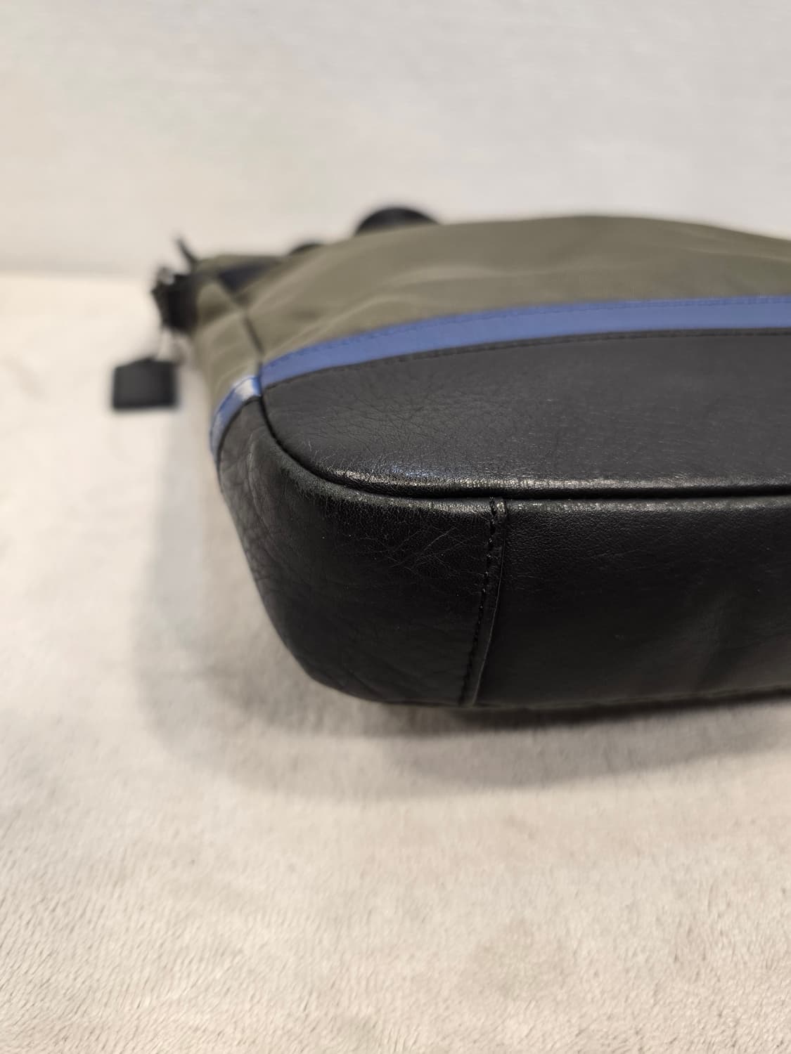 코치 남성 크로스백 올리브색 상품이미지6