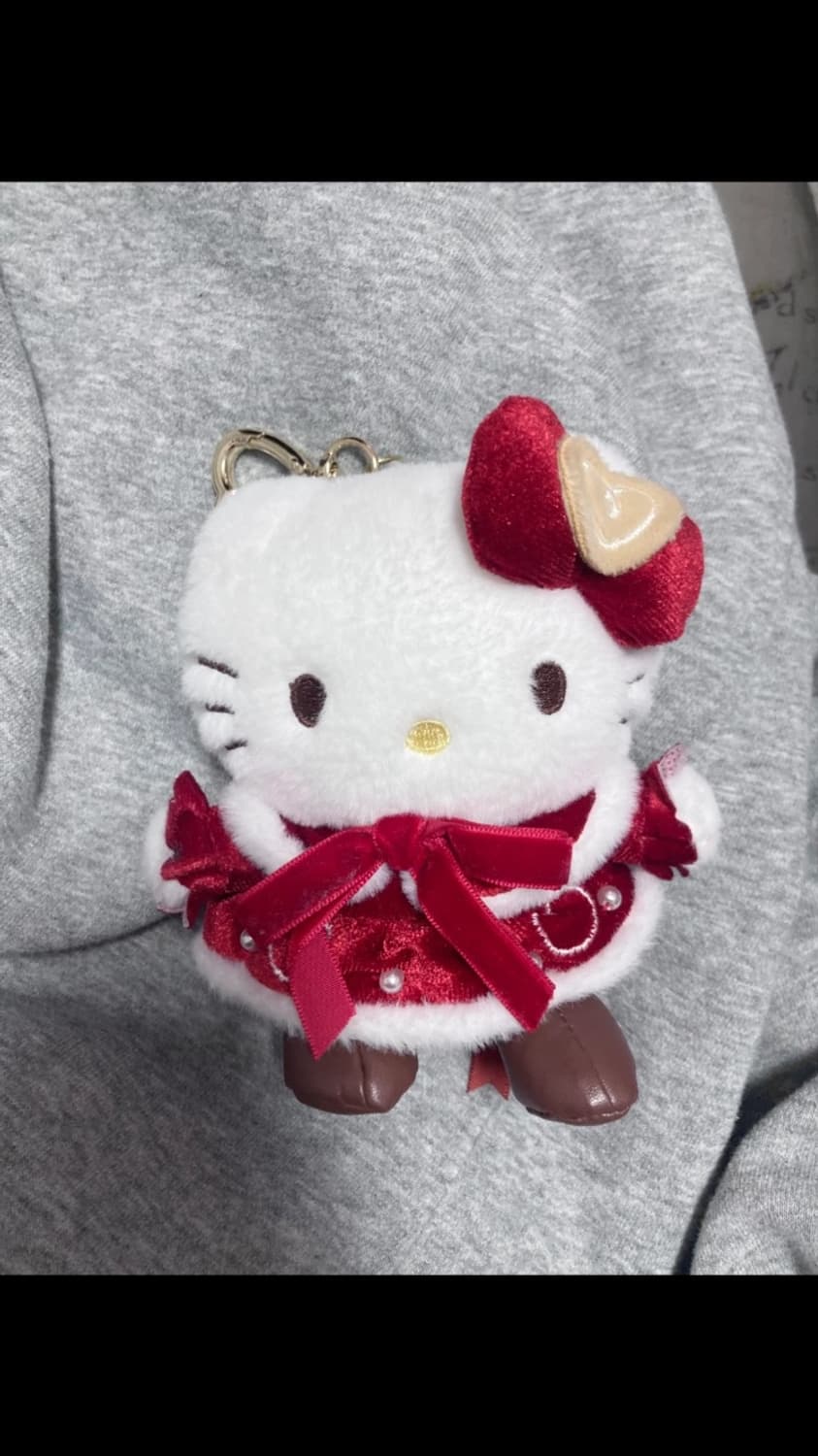 산리오 홀리데이 헬로키티 키링 상품이미지1