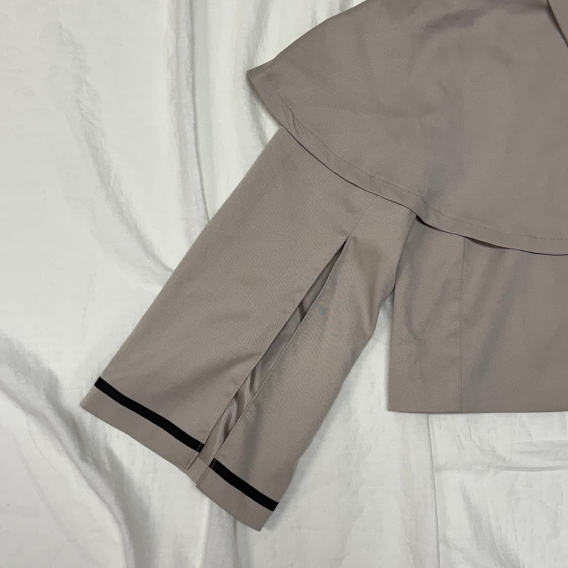 axes femme 밀크티 케이프 상품이미지4