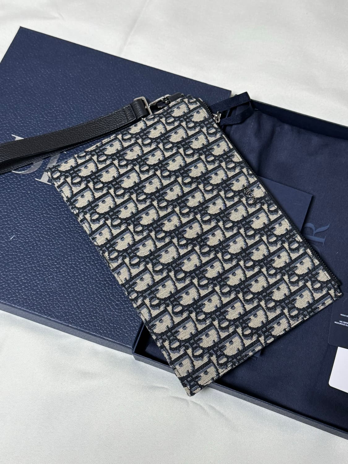 디올 오블리크 A5 파우치 상품이미지1