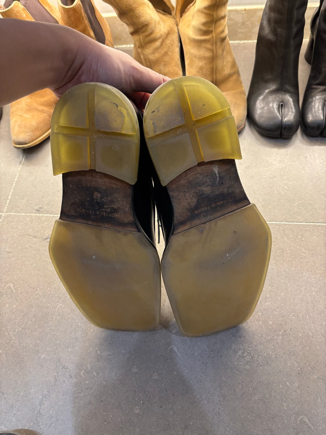 보테가베네타 스퀘어 더비 42 팝니다 상품이미지6