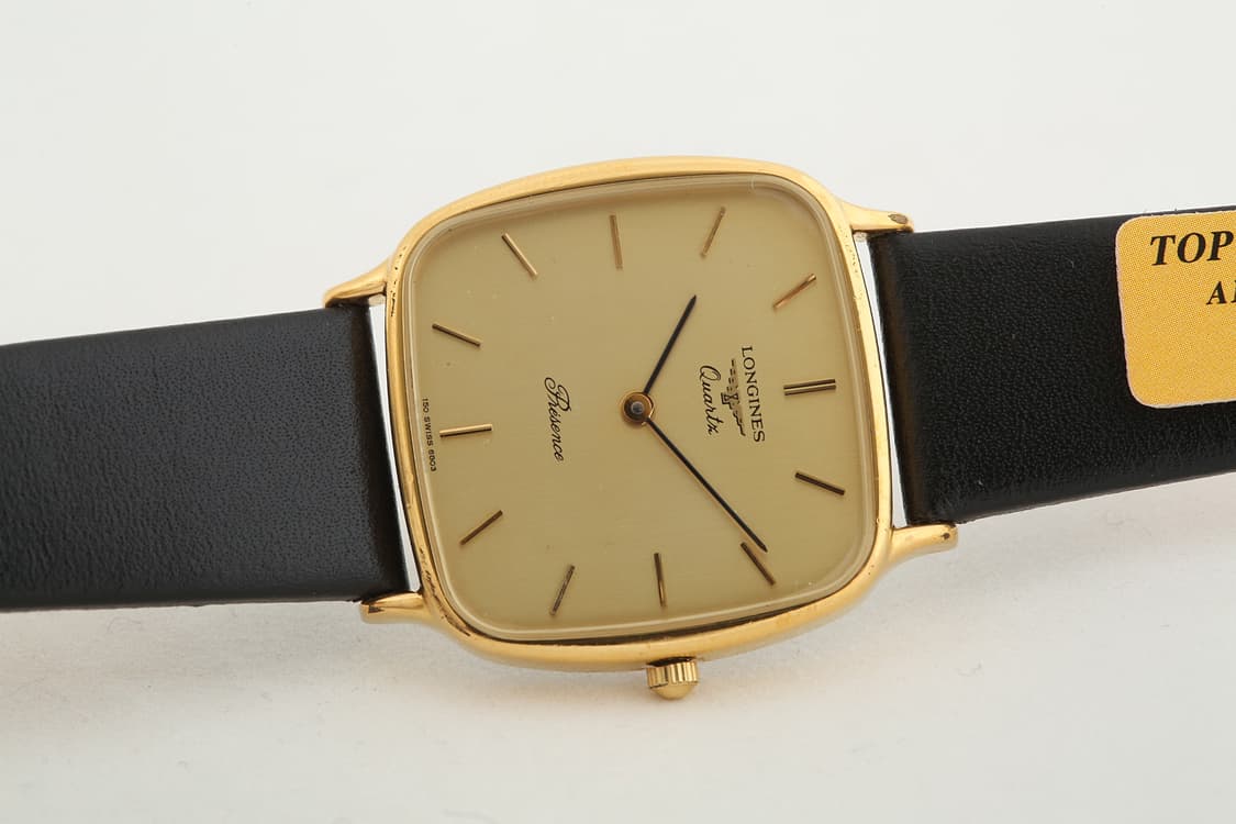 빈티지 론진 프레장스 Longines 골드 다이얼 쿼츠 시계 L150.4 상품이미지5