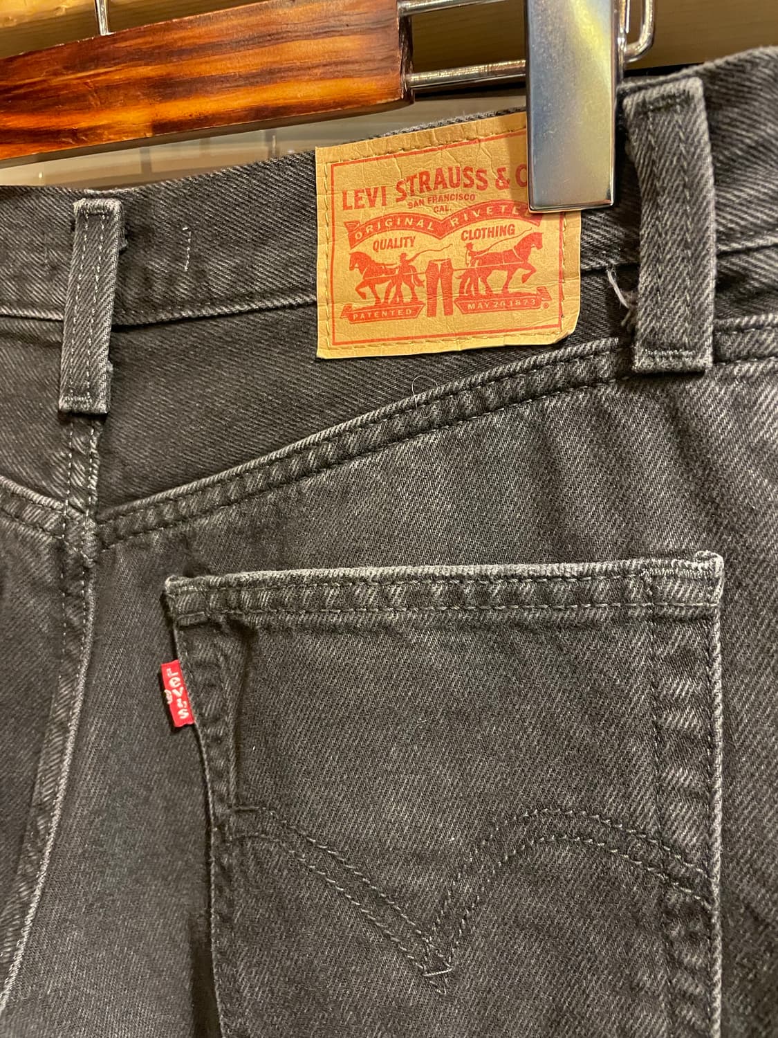 리바이스 흑청 데님팬츠 상품이미지5