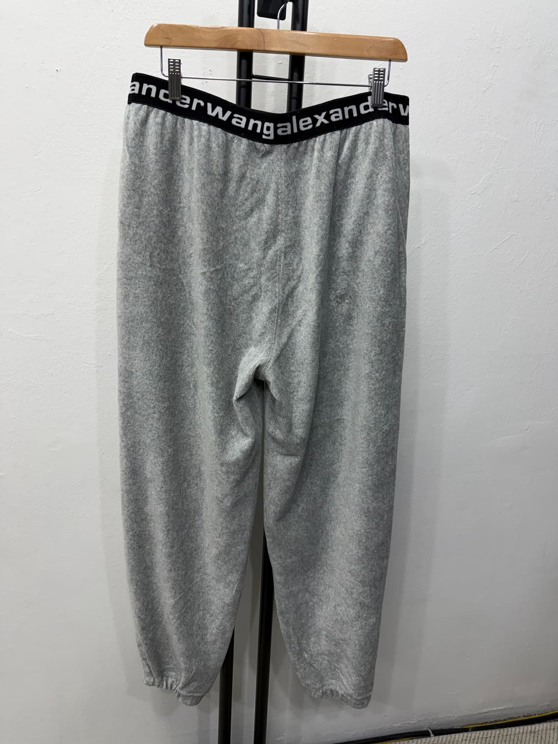 정품) 알렉산더왕 여성 벨벳 트레이닝 바지 L 상품이미지4
