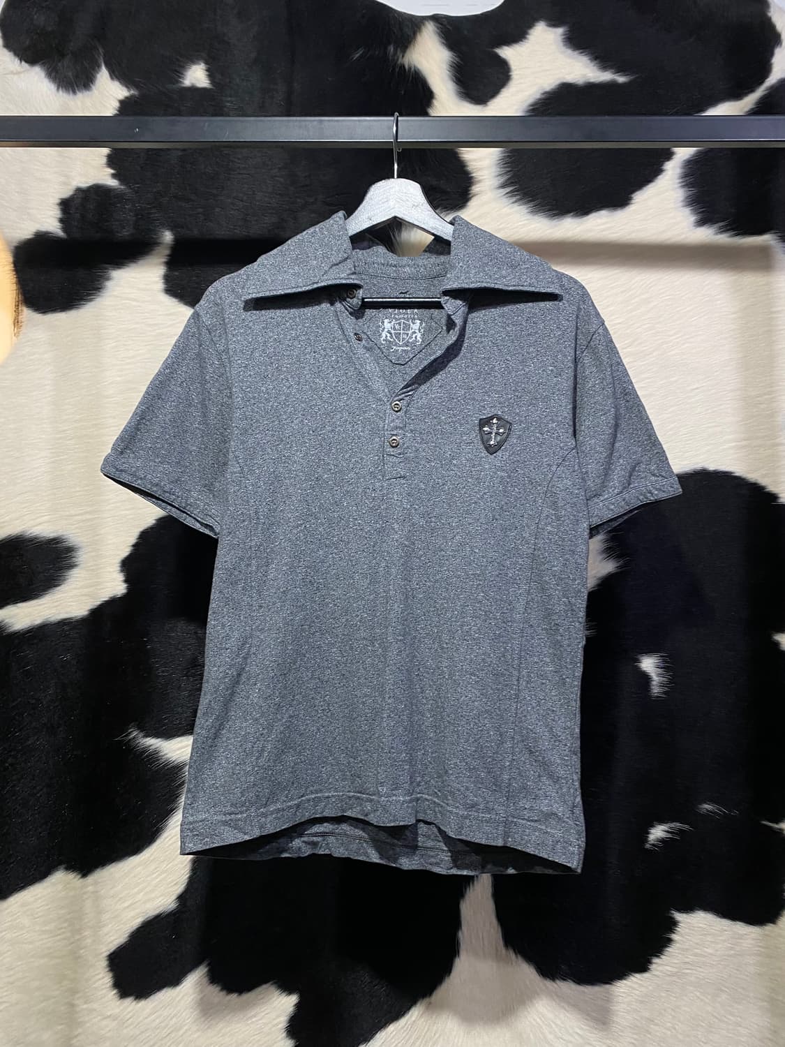 Viola 십자가 로고패치 반팔티셔츠 상품이미지2