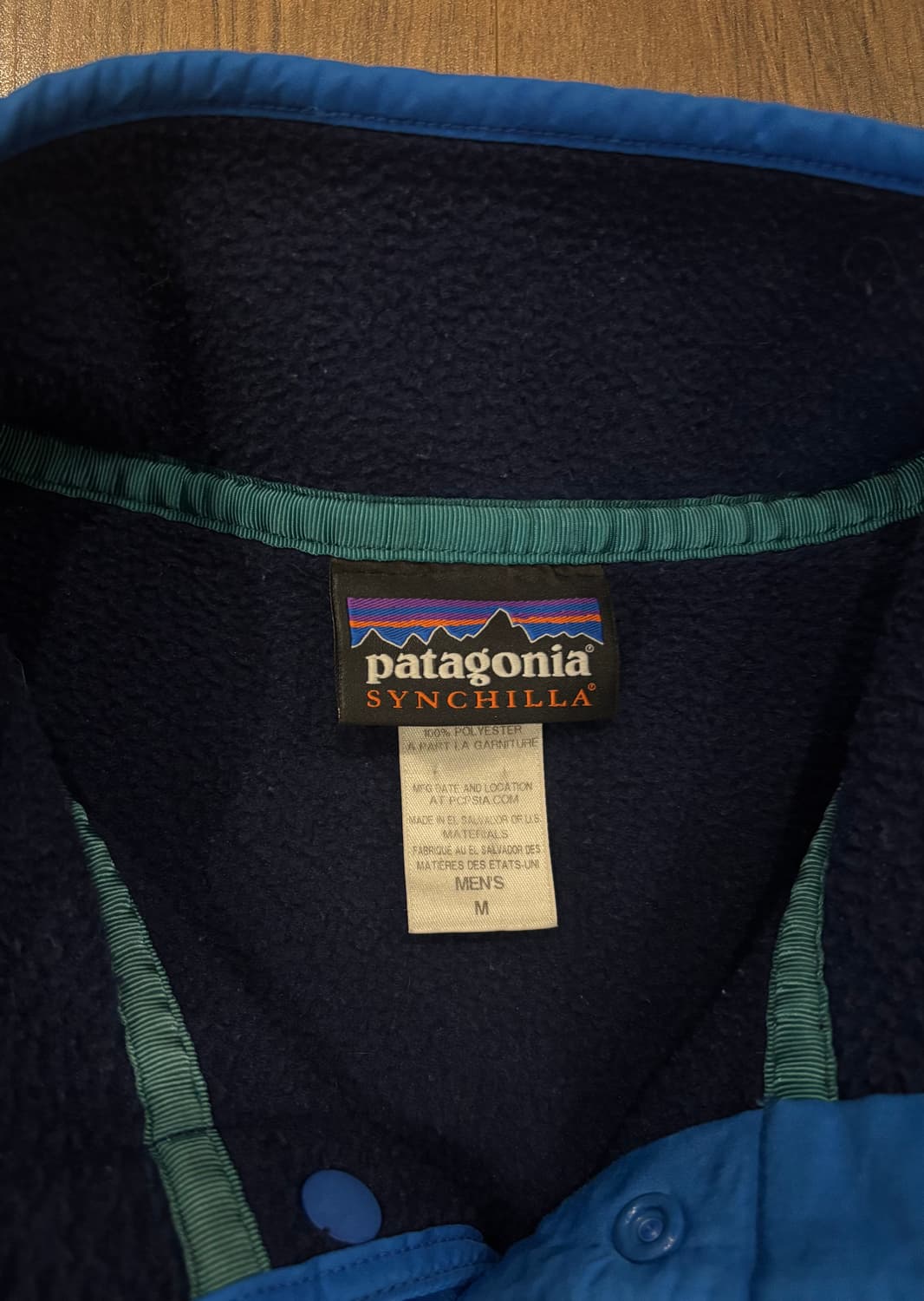 파타고니아 헤비웨이트 신칠라 네이비/베이지 m사이즈 팝니다. 상품이미지4