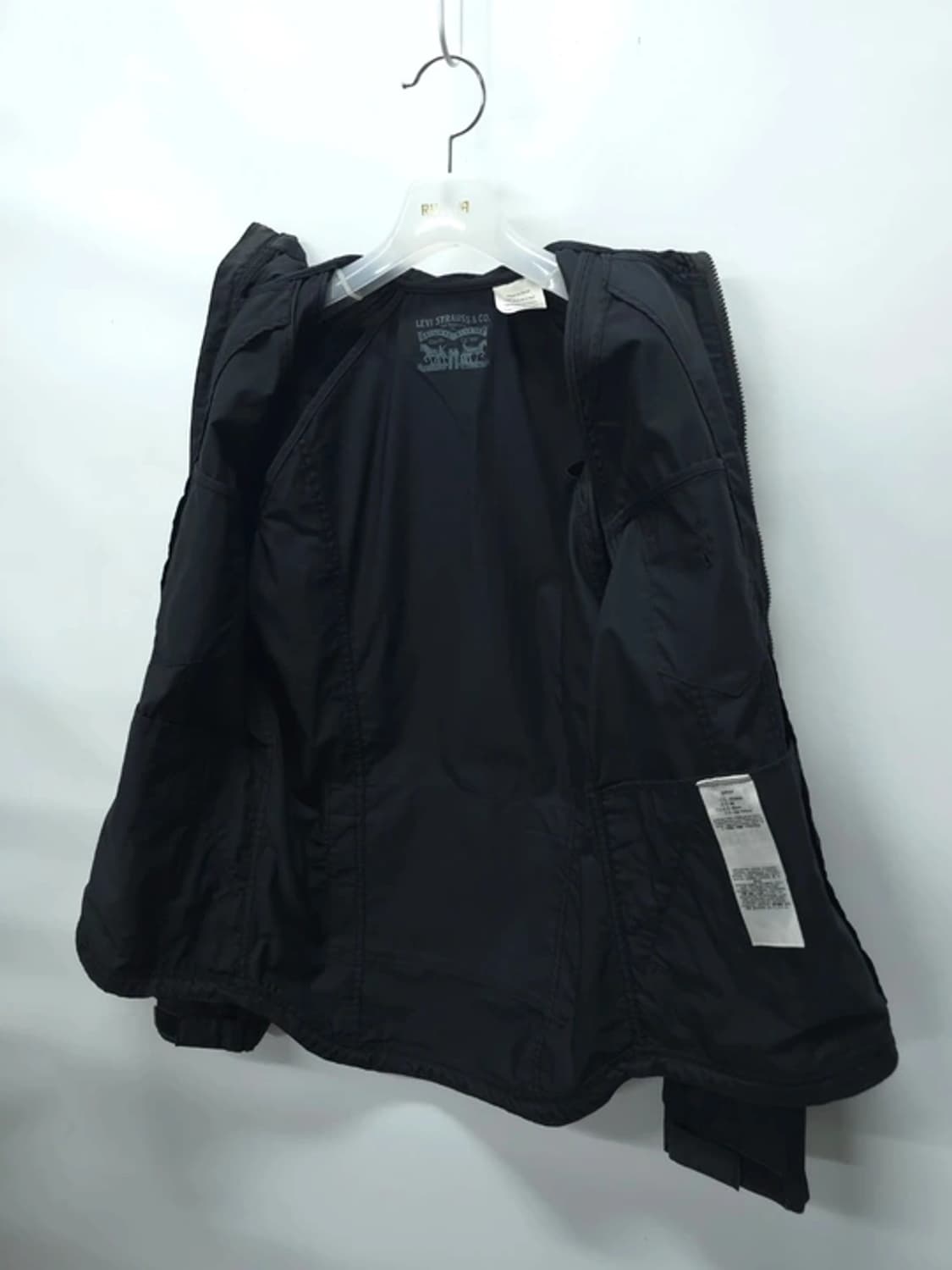 리바이스 화이트탭 남성 블랙 후드 바람막이 자켓 (95) 상품이미지5