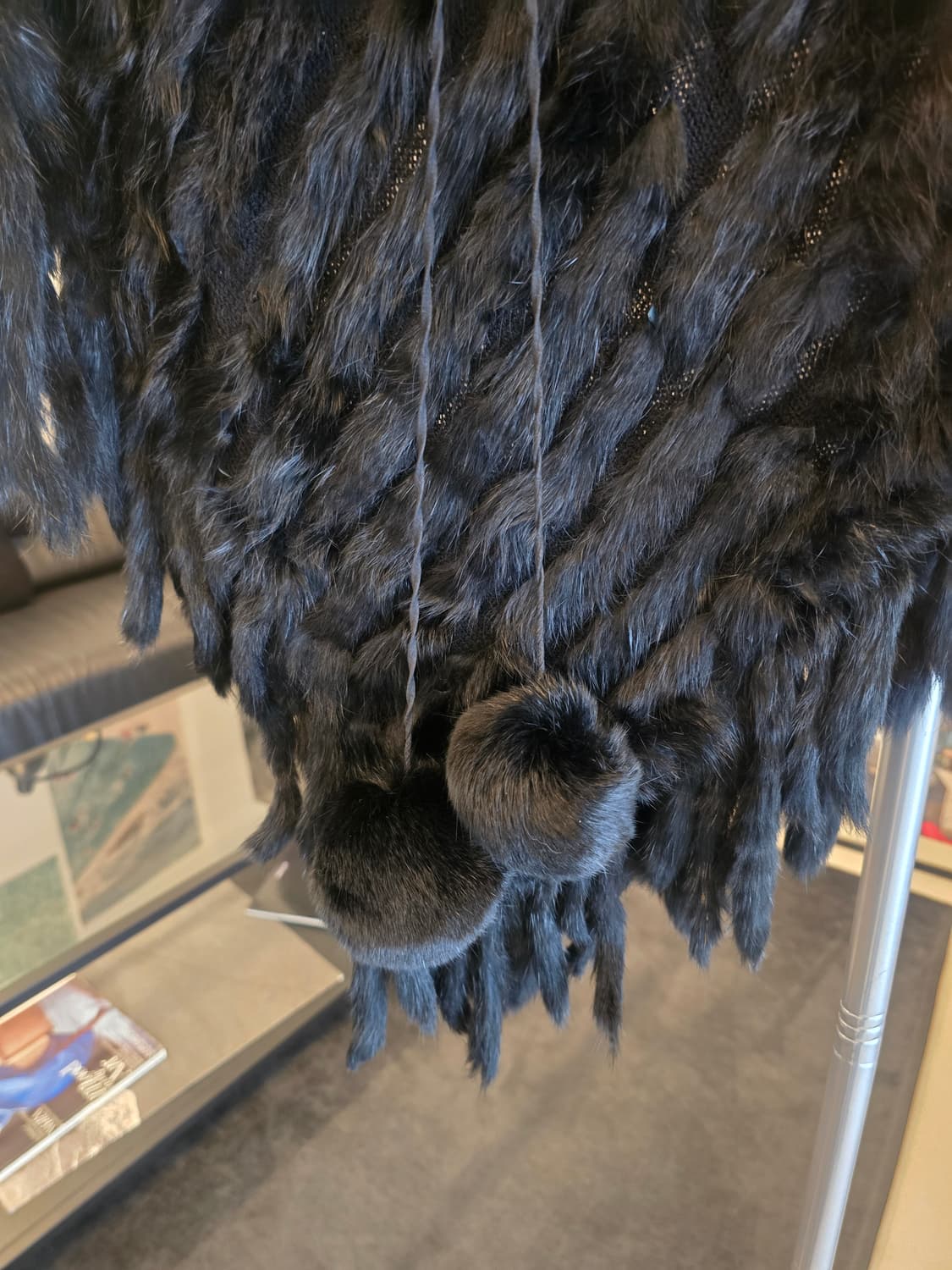 블랙레빗 방울숄 상품이미지3