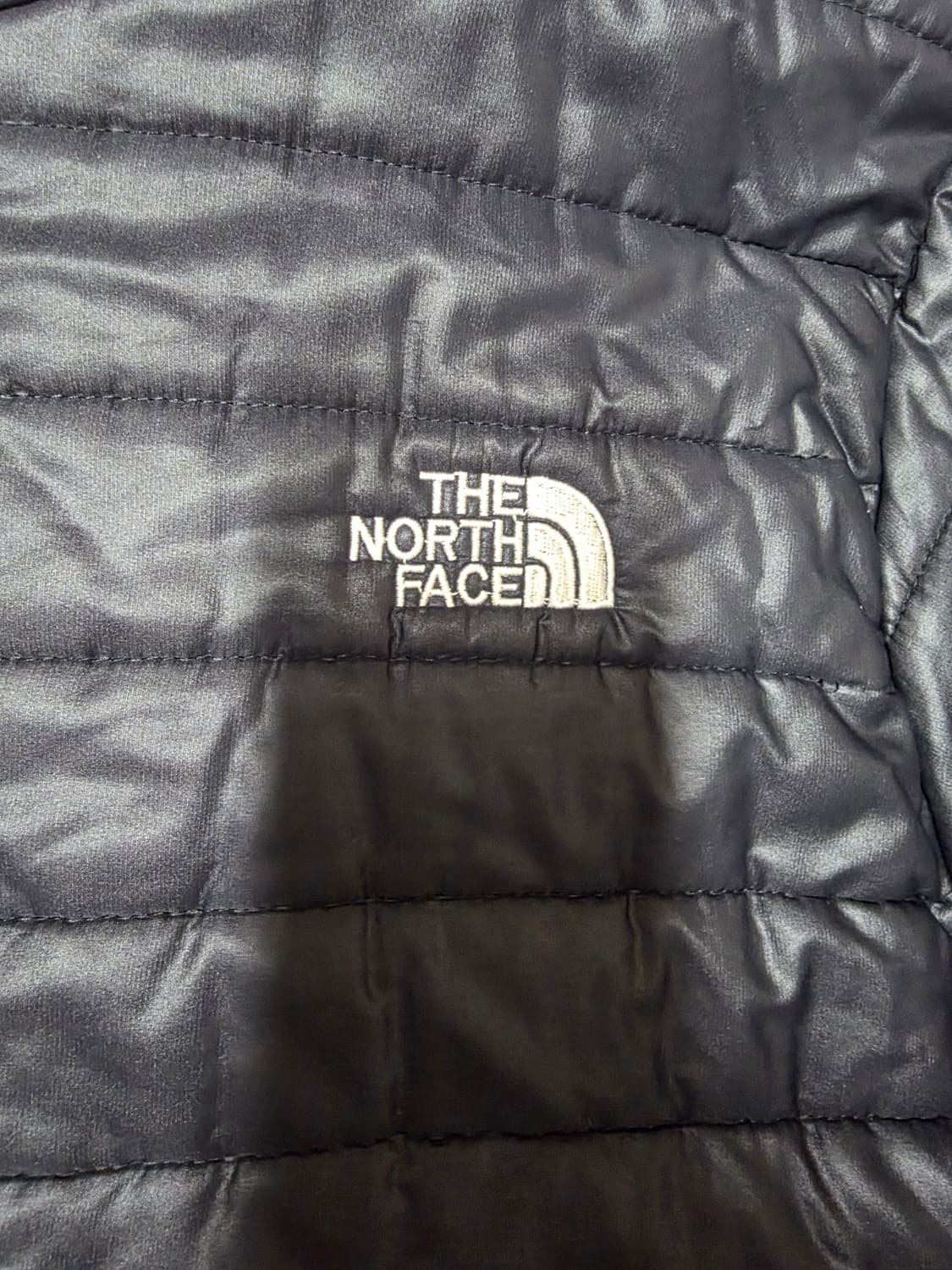노스페이스 블랙 800경량패딩 XL (실측 69/56) 상품이미지3
