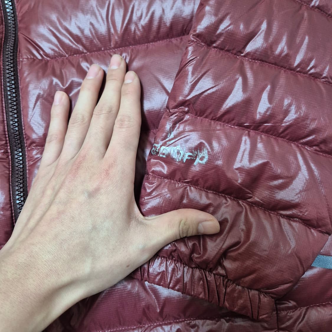 더레드페이스 로고 850FP 구스다운 경량패딩 상품이미지5