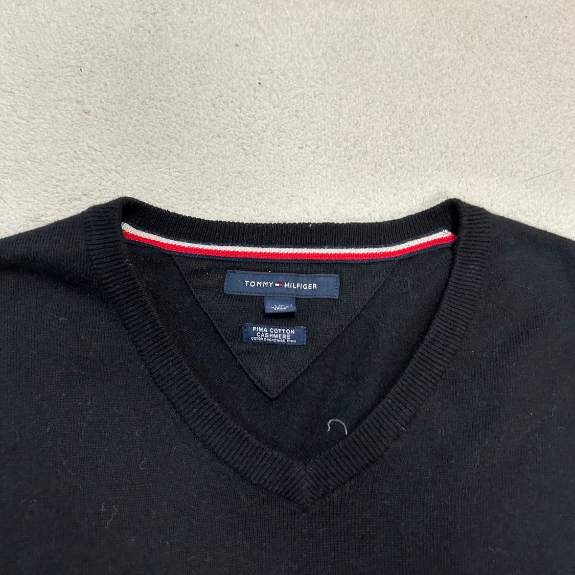 Tommy Hilfiger Black Knit Sweater 상품이미지6