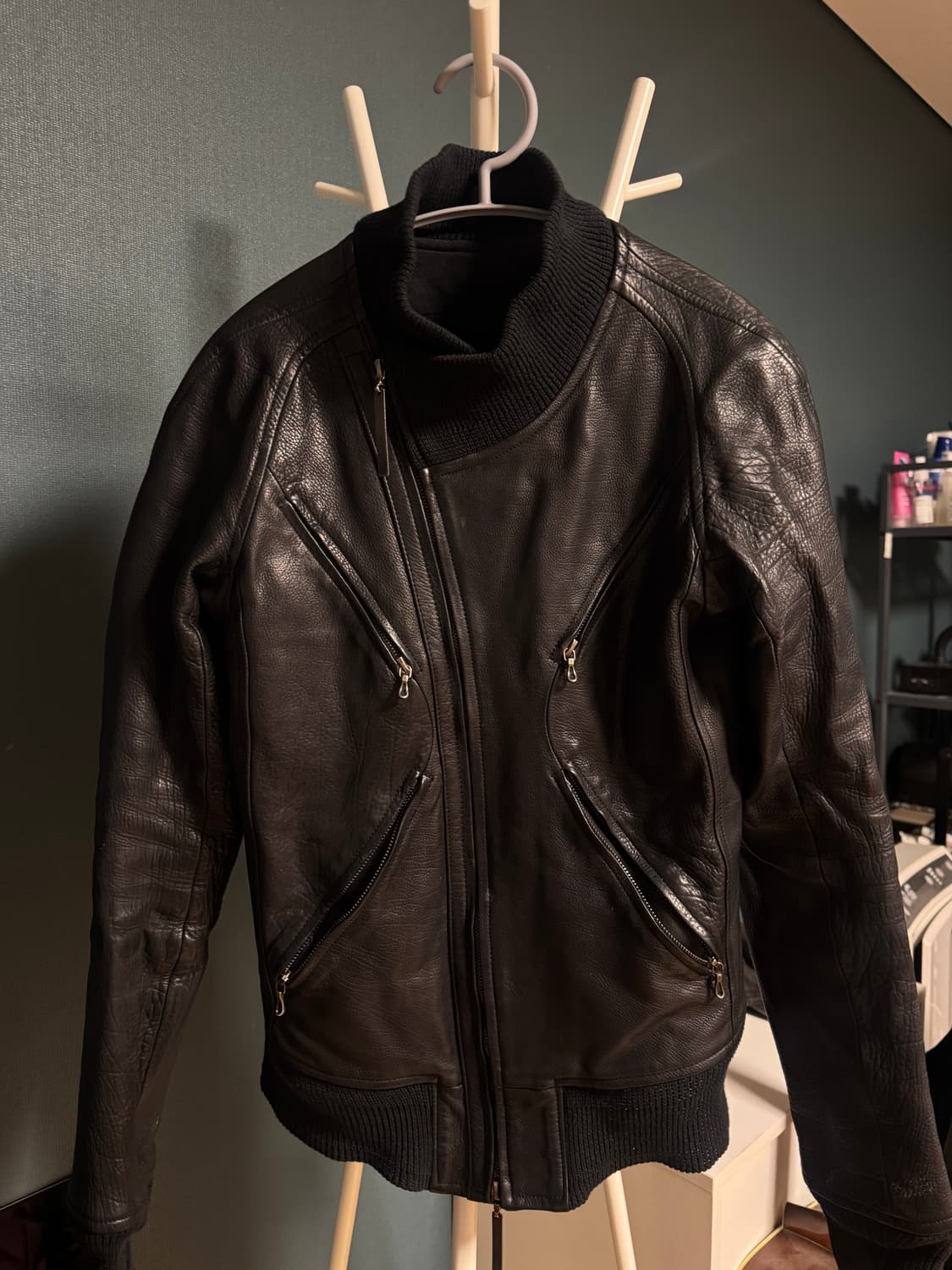 the viridi anne 블랙 가죽자켓 상품이미지1