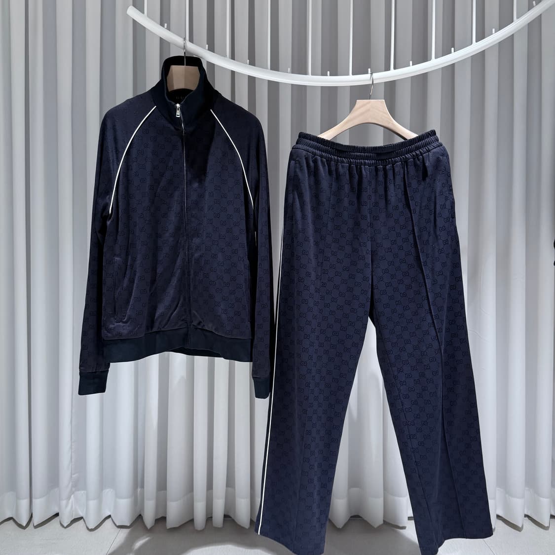 (XXL/L) / 구찌 펠파 콘 지퍼 GG울 오버 실크 신상 셋업 상품이미지1