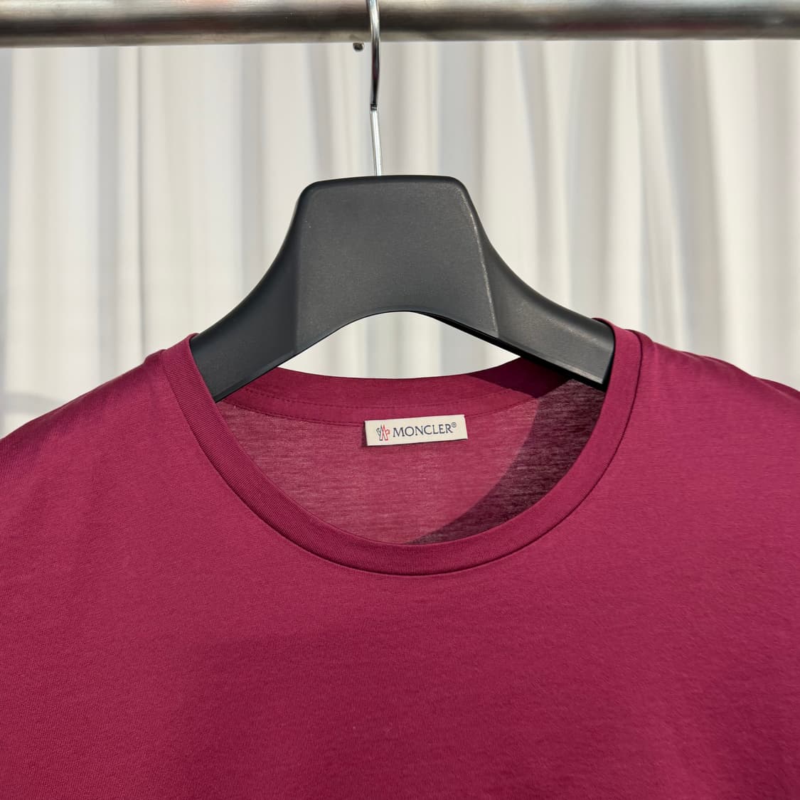 (S) 몽클레어 벨벳 와펜 반팔 티셔츠 상품이미지3