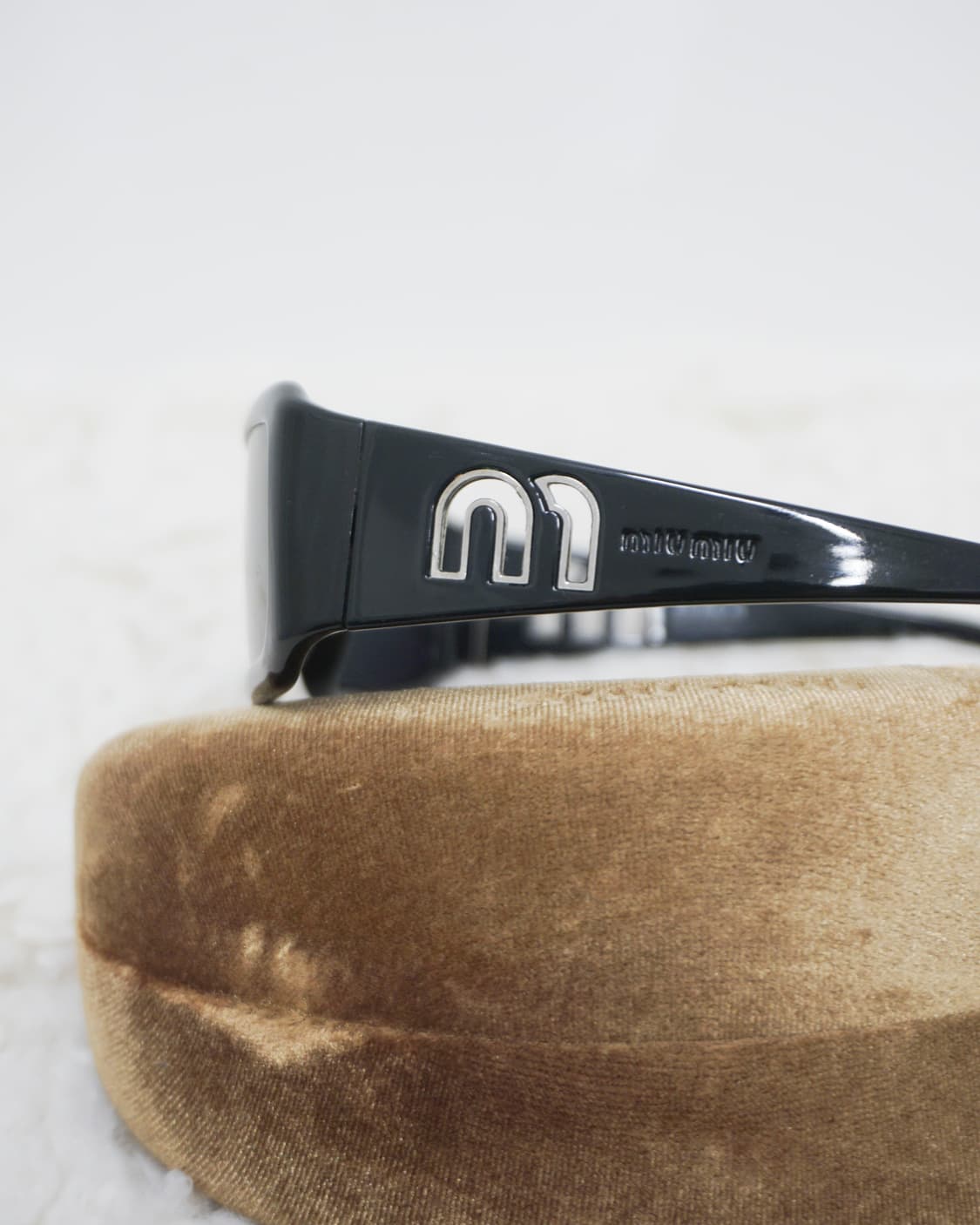 MIU MIU logo temple sunglasses 상품이미지6