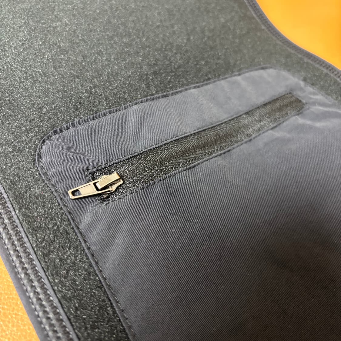 슈프림 머플러 목도리 로고 블랙 인사이드 포켓 상품이미지6