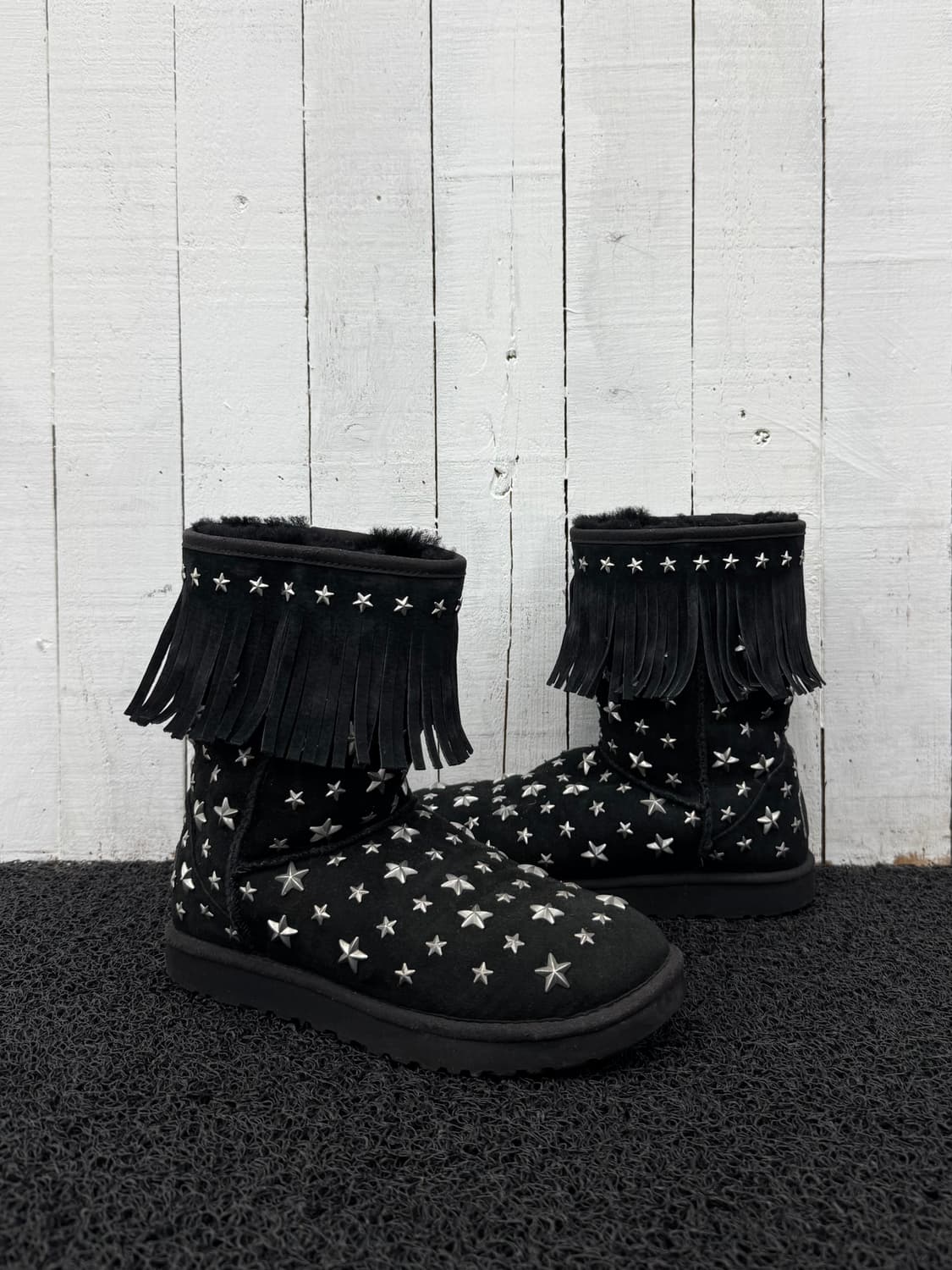 ugg x jimmy choo 상품이미지1