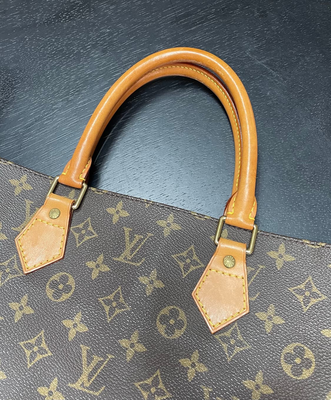 루이비통 모노그램 삭플라 GM 중고품 상품이미지6