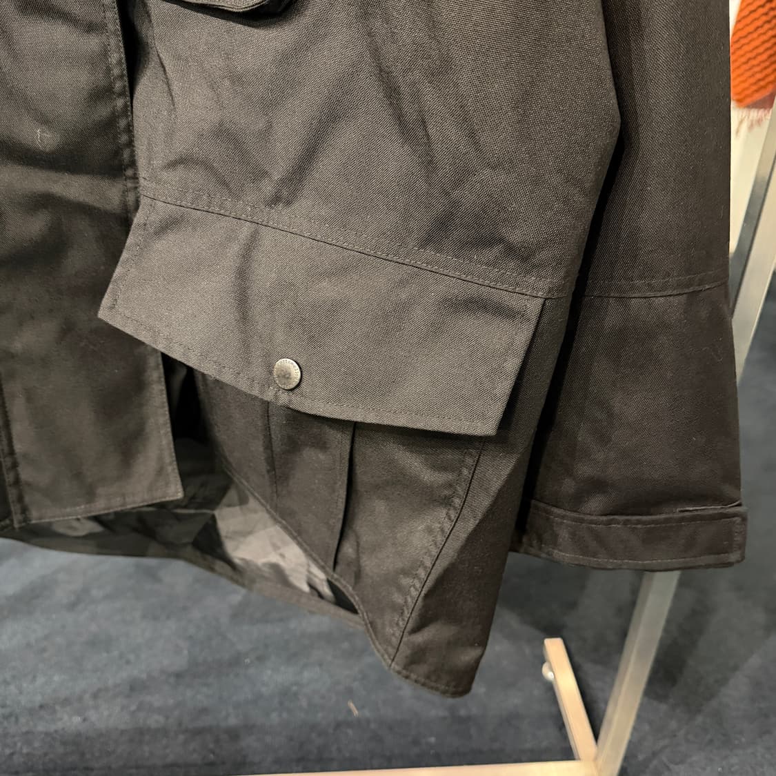 [M] 커스텀멜로우 오버핏 블랙 쉘 자켓 상품이미지4