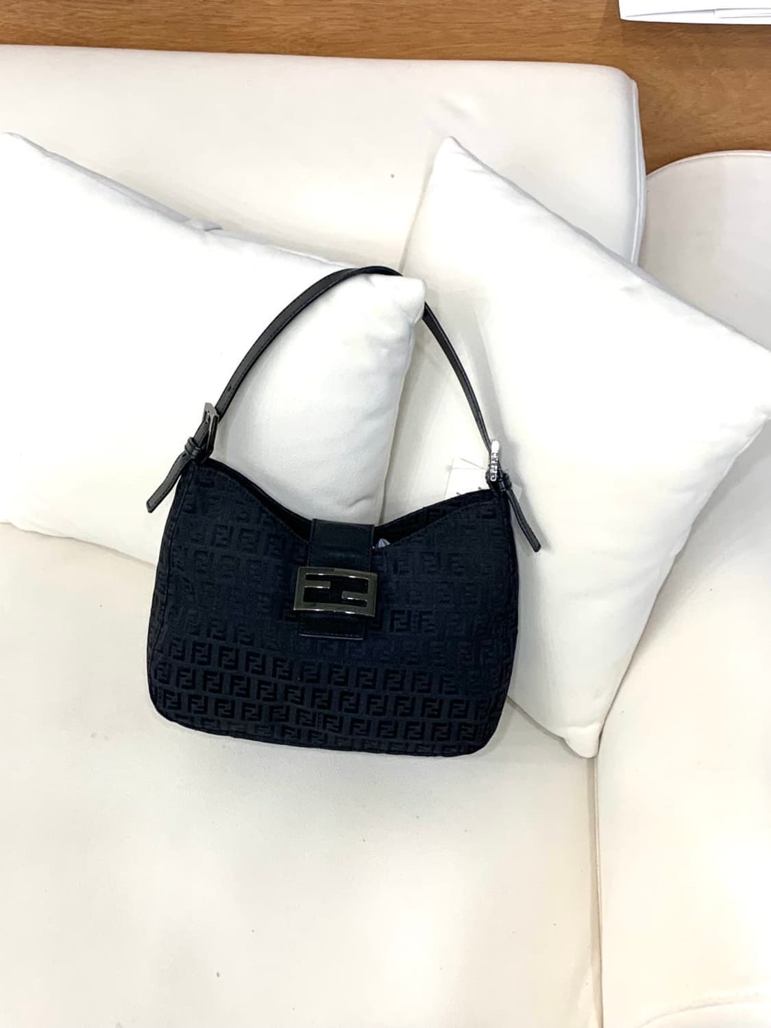 펜디 쥬카 호보백 (정품) 상품이미지1