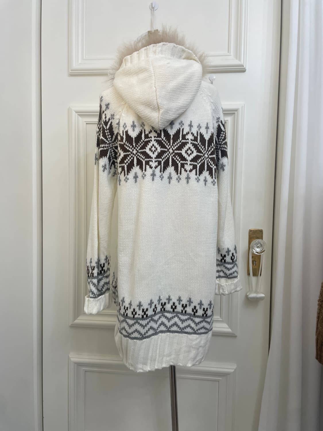 ivory nordic fur hoodie long cardigan 상품이미지3