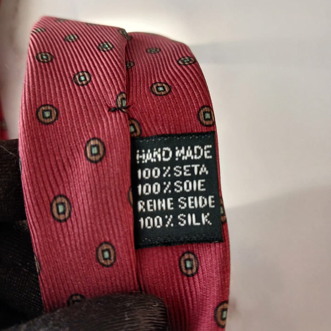 아이그너 실크 짙은핑크 오벌 패턴 넥타이 8.2cm A등급 A19204
 상품이미지8