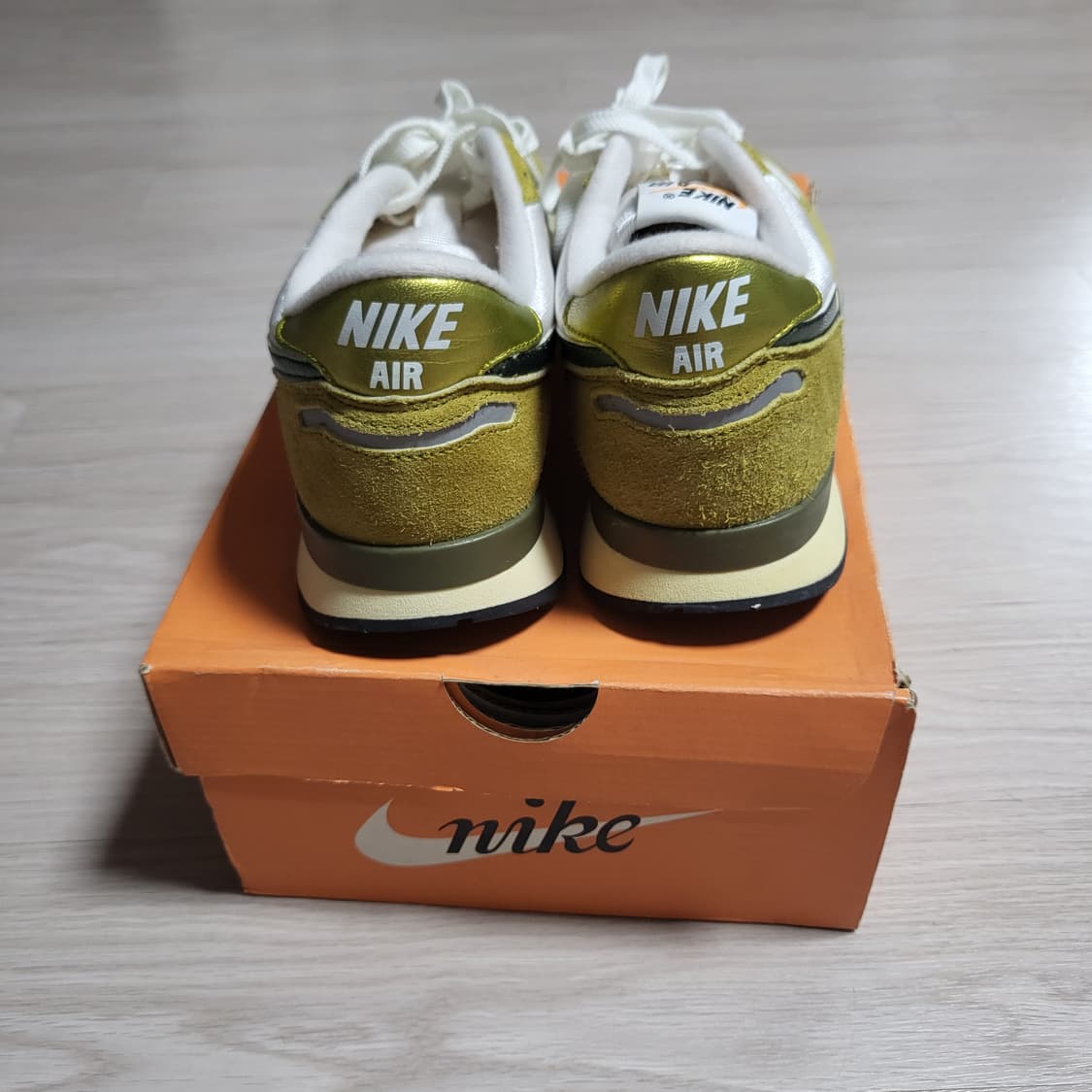 나이키 빈티지 볼텍스(265)새상품 상품이미지5