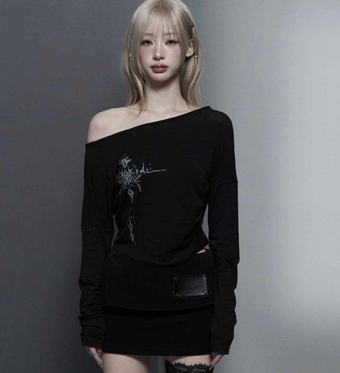 에트오소메 레터링 후디드 슬림핏 롱슬리브 탑 블랙 Free 상품이미지2