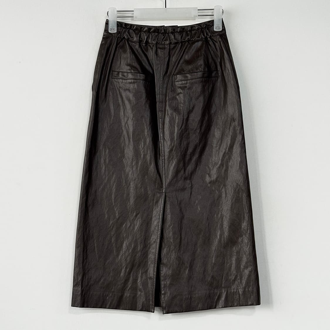 바네사브루노 아떼 슬릿 페이크 레더 스커트 상품이미지5