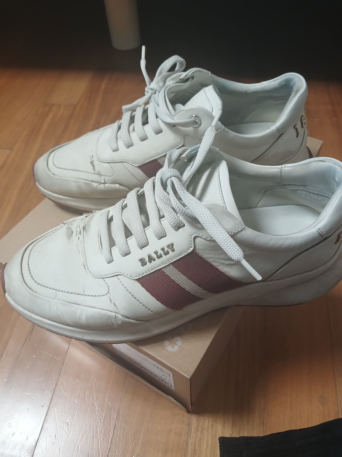 발리 스니커즈 275 상품이미지4