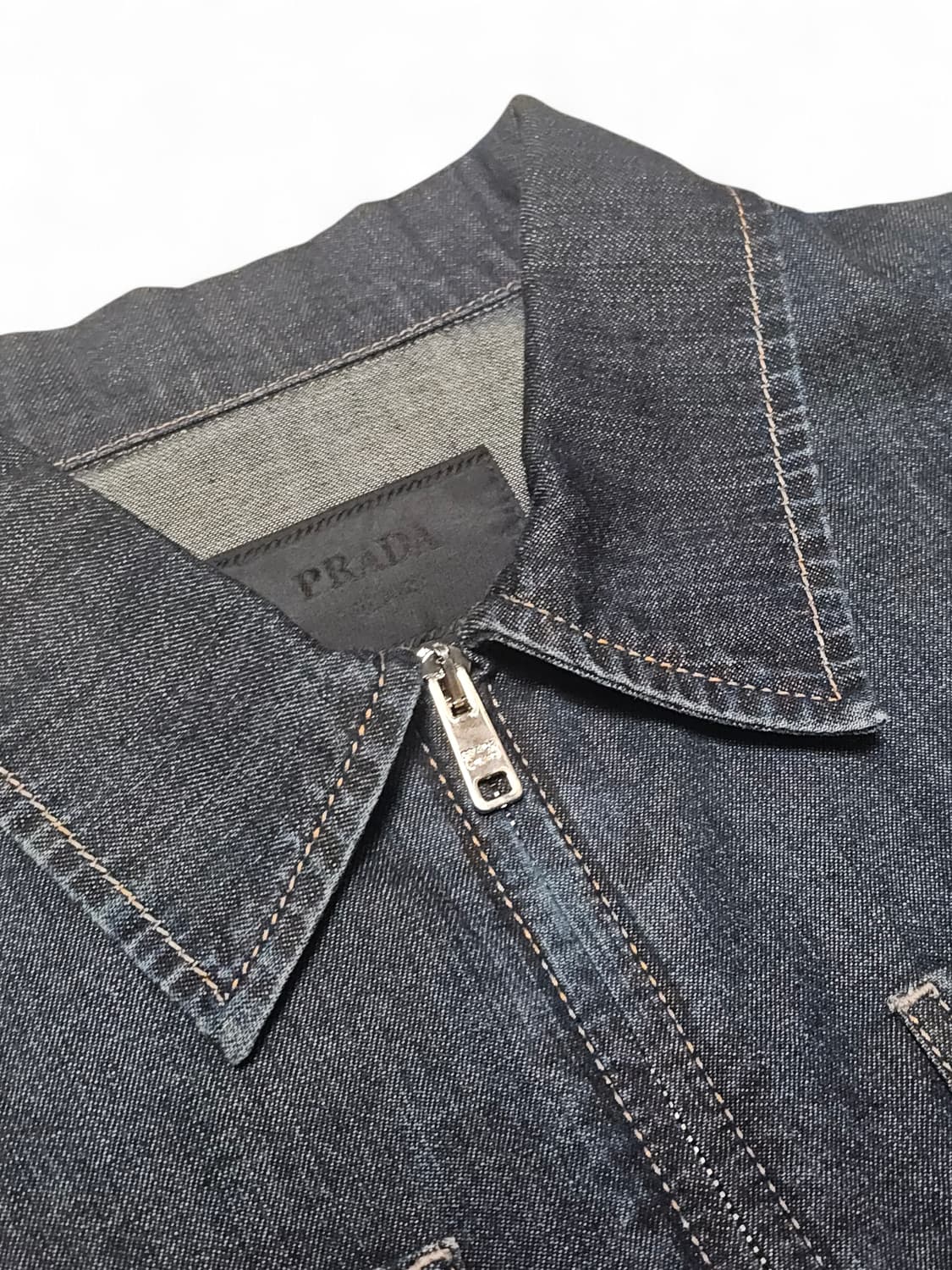 프라다 삼각로고 라이트 데님 집업 자켓 상품이미지8
