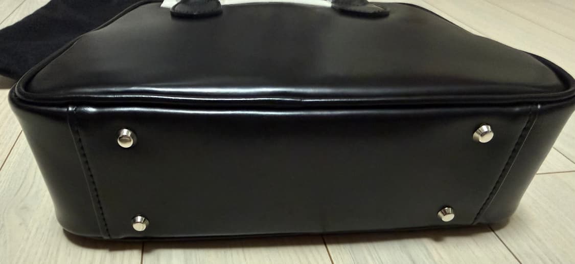 (새상품) 꼼데가르송 아오야마 라운드 2호 상품이미지6