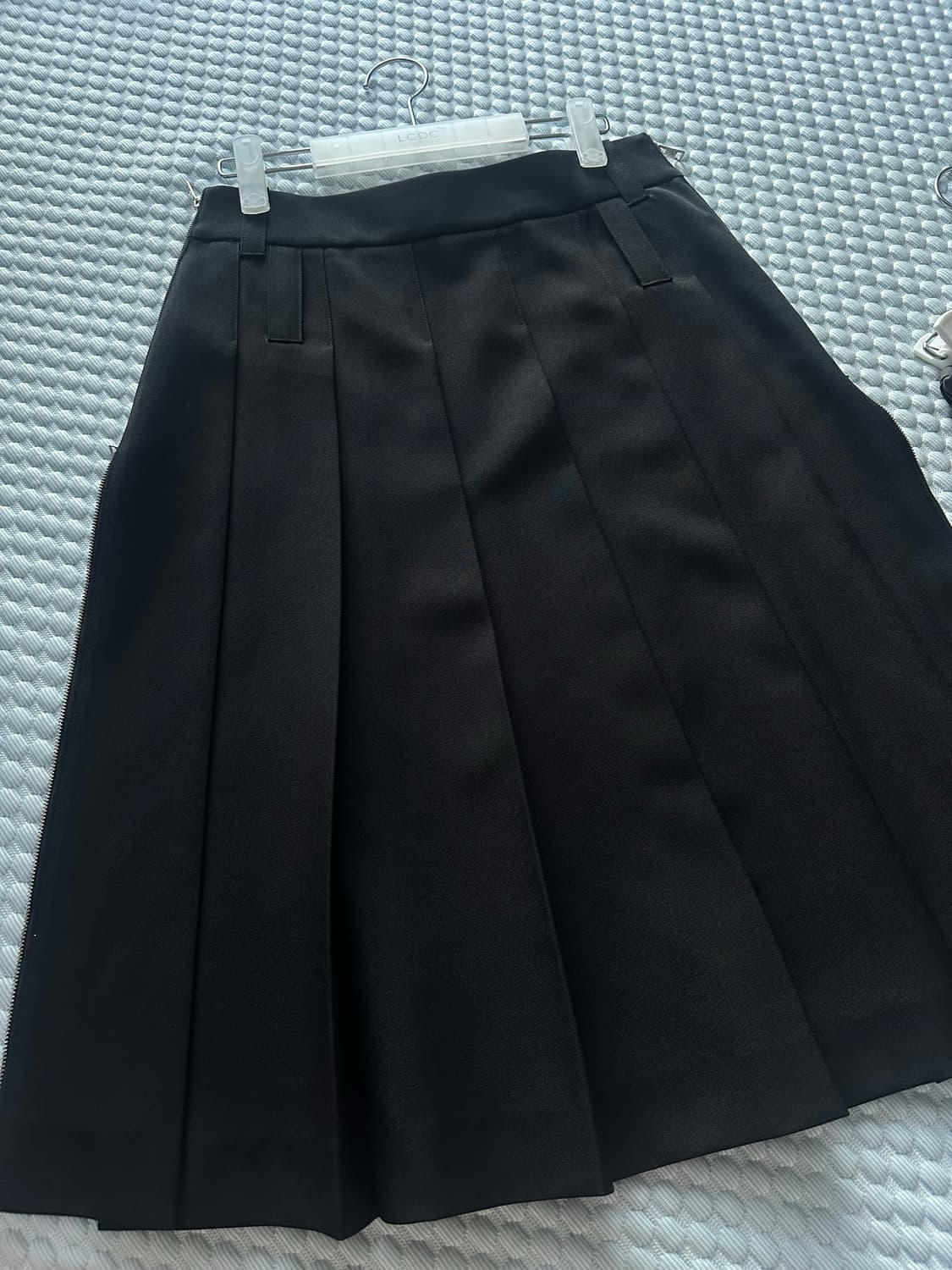 LCDC엘씨디씨 SIDE ZIPS PLEATED MIDI SKIRT XS 상품이미지4